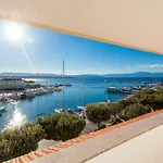 Adria Hotell 3*