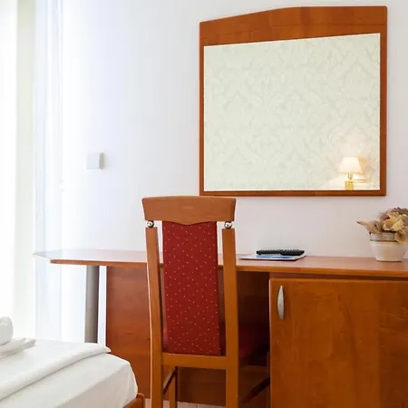 Hotel Adria Malinska