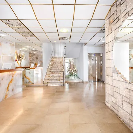Adria Hotel